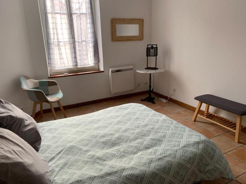 Appartement Avec Terrasse Gien Exteriör bild